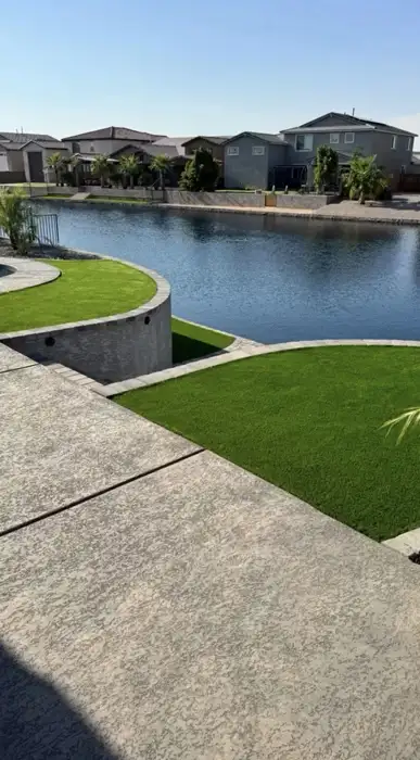 Lakeview backyard with Verde Valley Turf artificial grass installed.